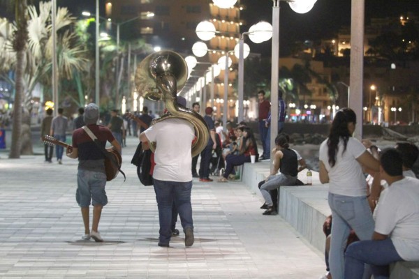 Piden no cobrar a músicos locales en el Carnaval de Mazatlán