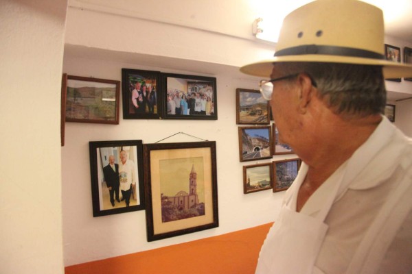 El salón de la fama de 'El Cuchupetas': un singular platillo de pluralidad política