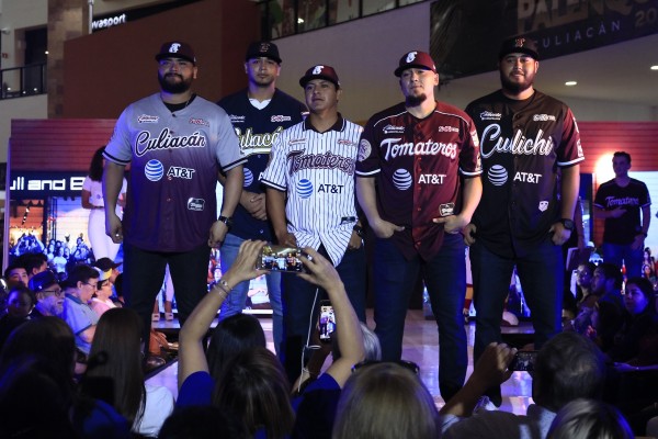 Tomateros presenta sus uniformes para la Temporada 2019-2020 de la Mex-Pac