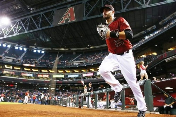 Cláusulas de contrato retrasan firma de J.D. Martínez con Medias Rojas