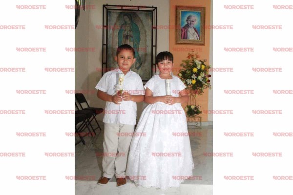 Ana Sofía y Alonso Rafael reciben a Jesús en sus corazones/ESCUINAPA