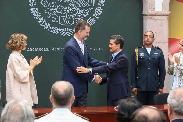 Rey español no se disculpa con México, pero pide realzar el pasado común