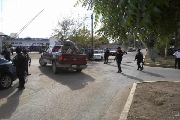 Desplazados del sur de Sinaloa logran mil lotes para vivienda