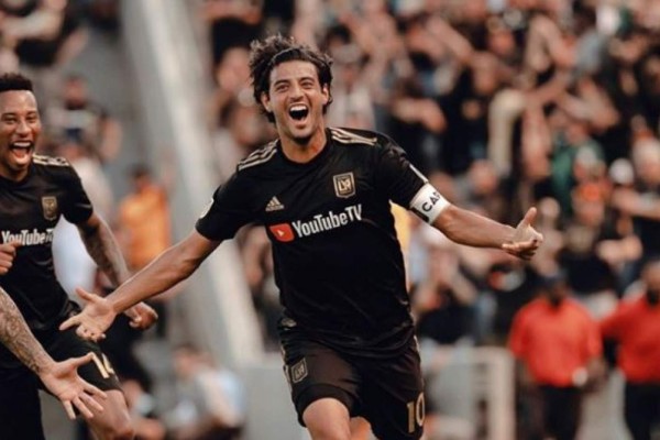 Colocan a Carlos Vela entre los máximos goleadores a nivel mundial