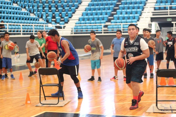 Enseñanza personalizada promete el Campamento de Verano de Baloncesto 2019 Academia Pitbulls-Delfines de Mazatlán