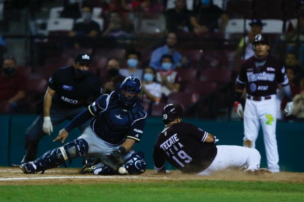 Algodoneros sorprende a Tomateros en el juego inaugural de la Temporada 2020-2021 de la LMP