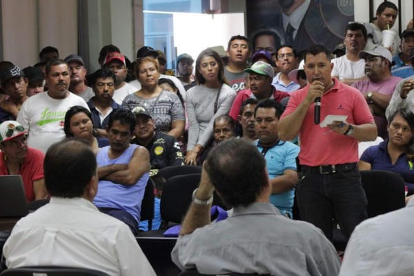 Sindicalizará Gobierno de Mazatlán a vendedores ambulantes
