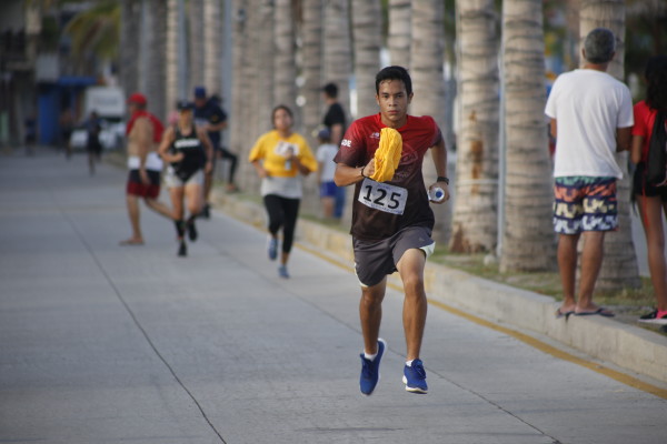 Jesús y Norma Labrador lucen imponentes en el asfalto mazatleco