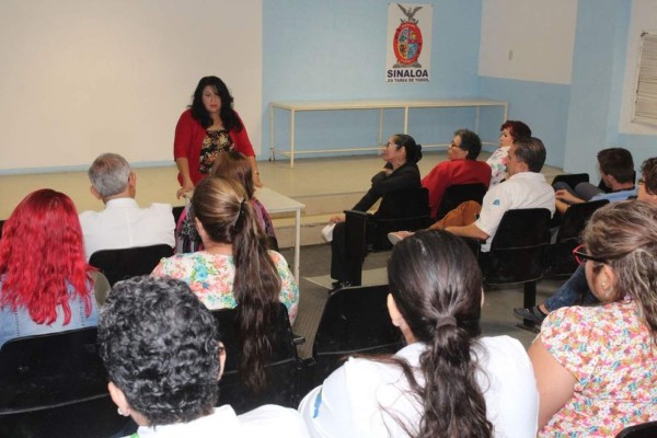 Exigen trabajadores del Hospital General de Mazatlán bono de 41 días de salario