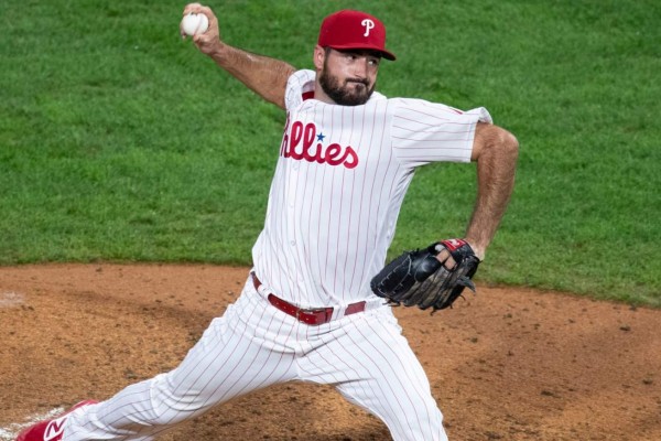 Workman y Strop pactan con Cachorros de Chicago