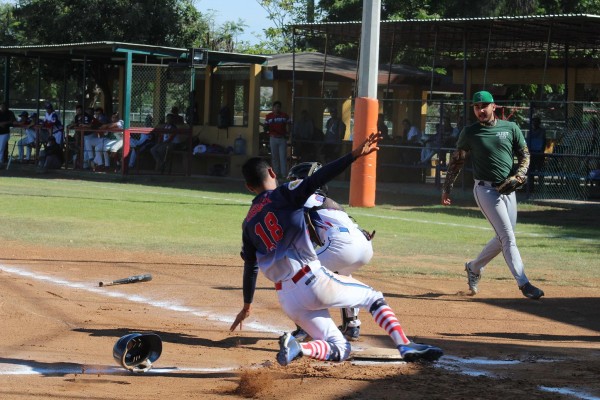 Liga Mazatlán aplaca a Guerreros de Urías en la Liga de Beisbol Instruccional Campesina Río Presidio