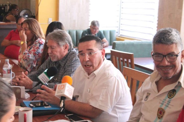 Pagan puntuales nómina en Comuna de Escuinapa