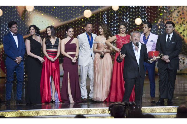 Triunfa ‘Pasión y Poder’ en los Premios TVyNovelas