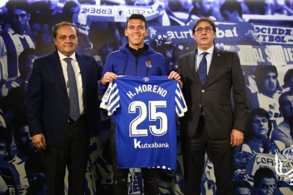 Presentan a sinaloense Héctor Moreno con la Real Sociedad