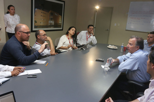 ‘El que contiende soy yo, con mi historia de vida’: Meade