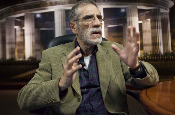 Muere el escritor Luis González de Alba