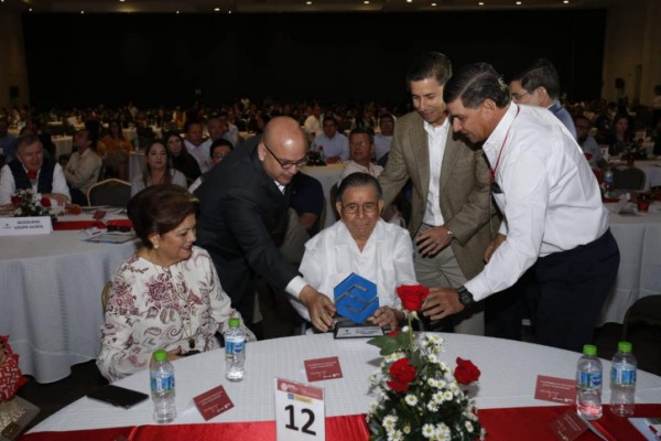 IN MEMORIAM (1926-2020) Ricardo Lizárraga Granados, pionero y visionario de la industria del café