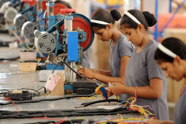 Cae 68% creación de empleos en México durante agosto: IMSS