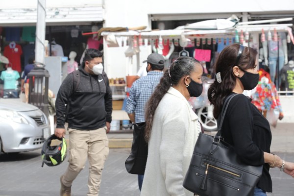 Está Mazatlán a 13 casos de Covid-19 de regresar al semáforo en rojo