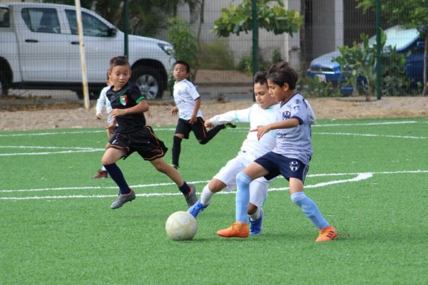 Lucen Tuzos contundencia en la Liga Infantil y Juvenil Imdem de Futbol