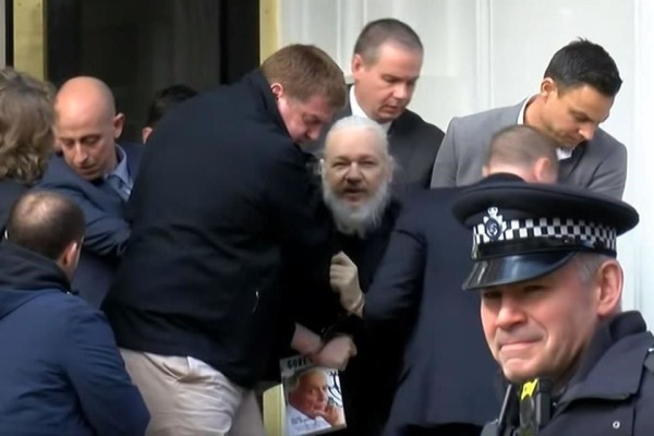 Scotland Yard arresta a Julian Assange, fundador de Wikileaks