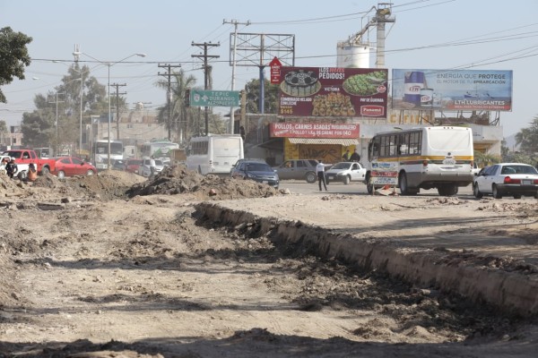 En Mazatlán, se congestiona la Gabriel Leyva por remodelación