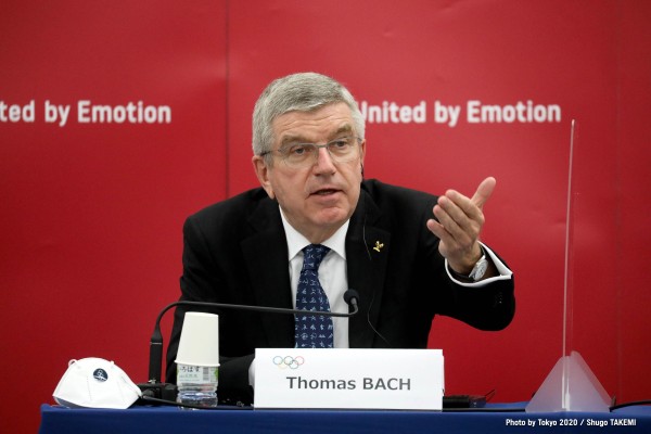 Bach tiene previsto mantener un encuentro este lunes con el primer ministro, Yoshihide Suga.