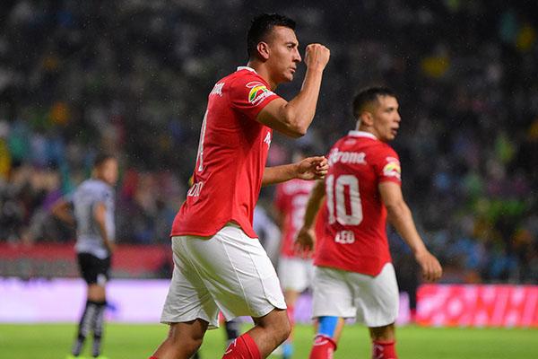 Toluca logra victoria de último minuto sobre León