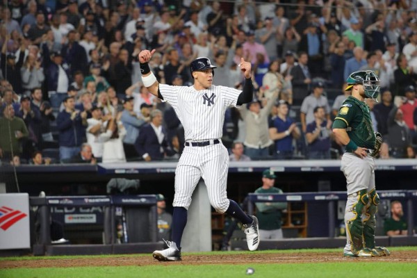 Yanquis derrota por 7-2 a Atléticos de Oakland.