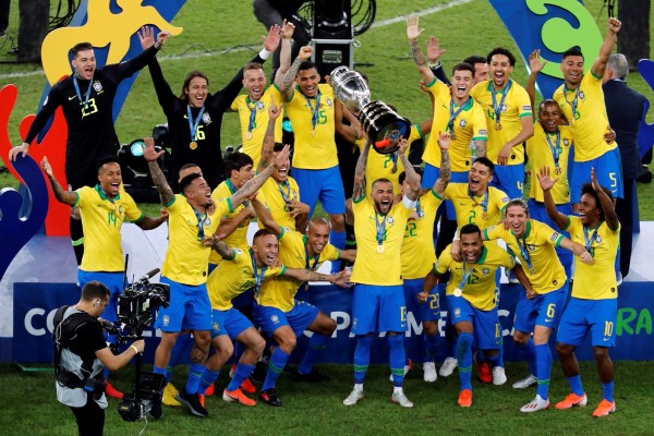 Brasil vence en la final a Perú para ser campeón.