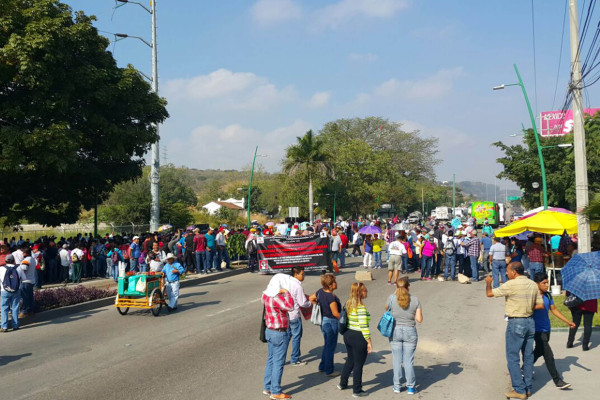 Levanta CNTE todos los bloqueos carreteros en Chiapas