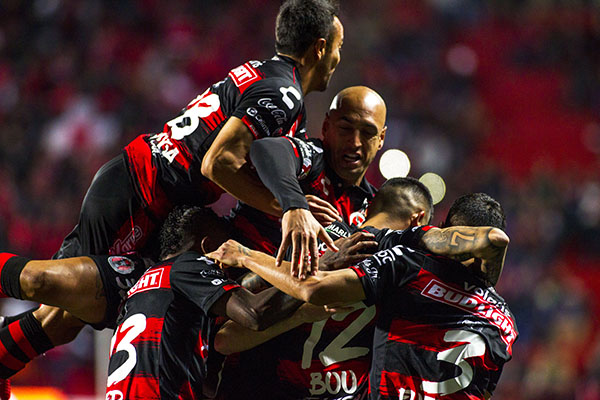 Xolos suma de a tres al golear al Veracruz