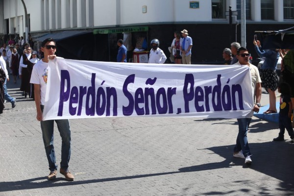 En Mazatlán, religiosos y feligreses católicos piden perdón por los excesos de Carnaval