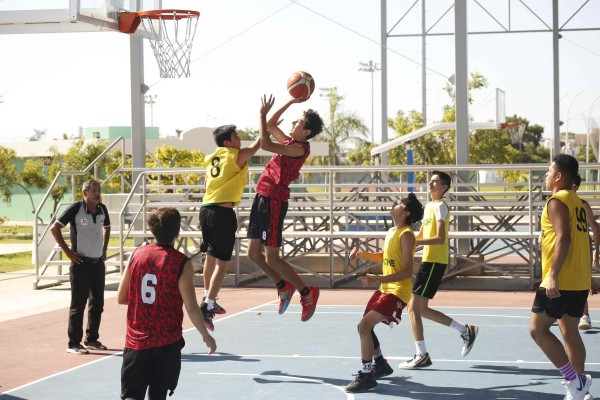 Mazatlán se impone a Ahome.