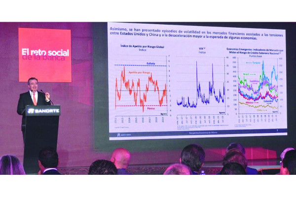 La economía mexicana se desacelera más de lo previsto