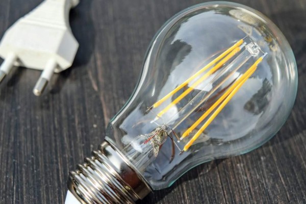 ¿Cuánto pagarás de luz en enero? A partir de 2018 cambiarán las tarifas en todo el país