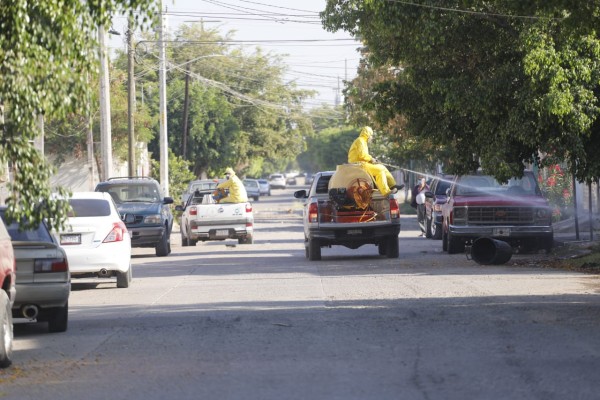Ante alta incidencia de Covid-19, Gobierno de Sinaloa sanitiza el sector Barrancos