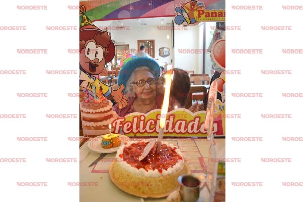 Isabel Campos celebró su cumpleaños número 85.