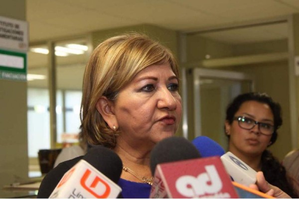Todas las instituciones están quedando a deber a las mujeres en Sinaloa: Tere Guerra