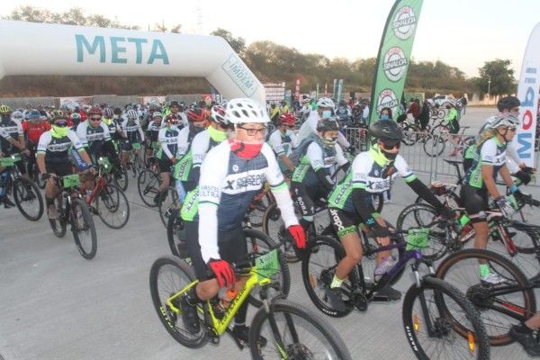 Viven ciclistas la experiencia de la décima edición del Ciclotour Mazatlán.