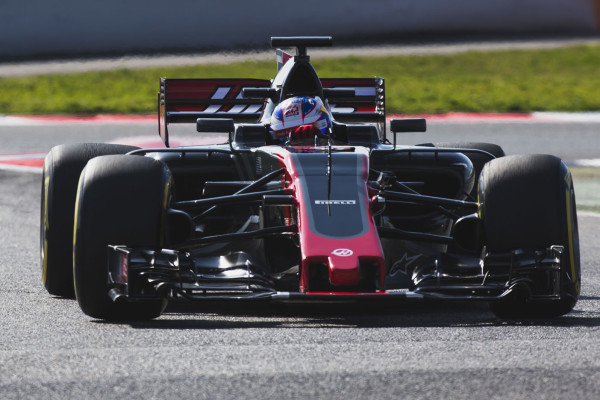 Haas presenta nuevo modelo para segunda temporada en F1