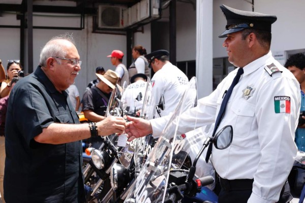 Entregan motocicletas a Tránsito y otras áreas del Ayuntamiento de Mazatlán