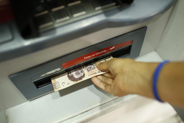 Opera en Mazatlán bandas de saqueadores de tarjetas bancarias
