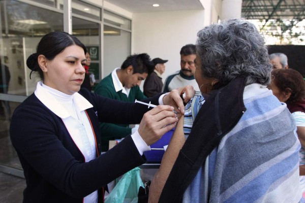 IMSS llama a vacunarse contra la influenza