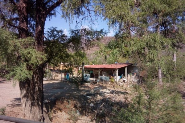 En Bagrecitos, Tepuche, toda la gente ya se va a salir, solo se quedan 'los más tercos', dice vecina