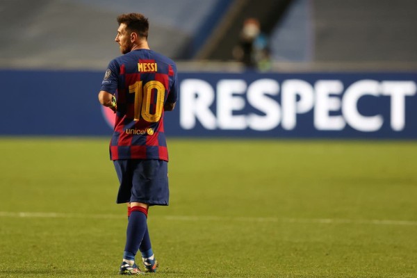 Dejar de jugar durante un año, la única manera para que Messi salga libre del Barcelona