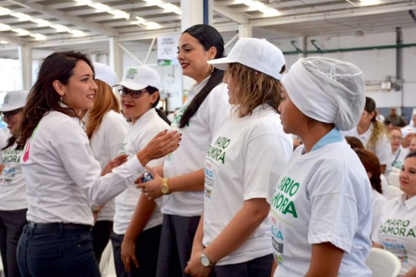 Promete Maru Medina apoyar a empleadas de plantas procesadoras de alimentos del mar