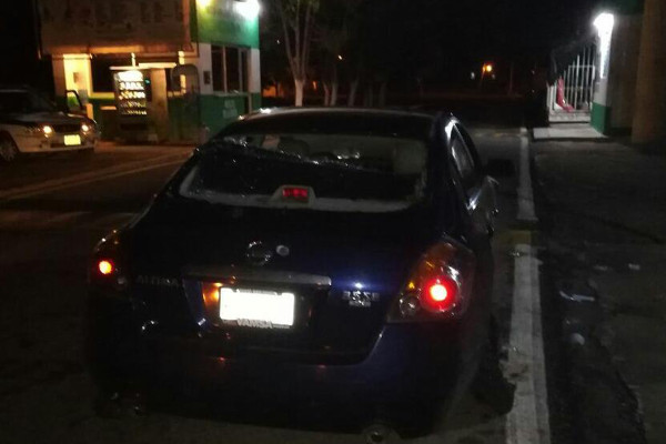 Atacan a familia en la carretera libre Mazatlán-Durango