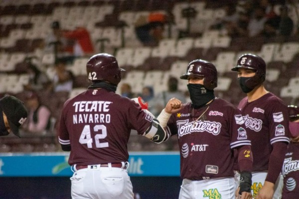 Tomateros castigó al pitcheo de Cañeros.