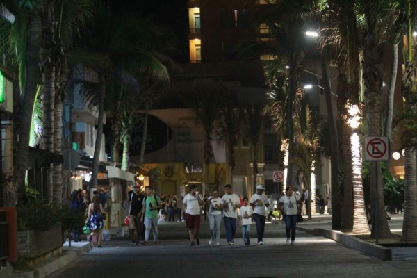 Bajarían horario peatonal de Olas Altas, en Mazatlán